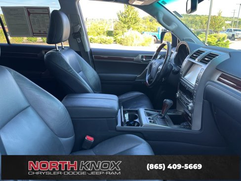 Used 2016 Lexus GX 460 image 28