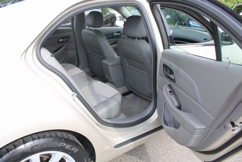 Used 2015 Chevrolet Malibu LT image 17