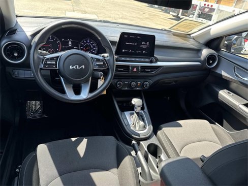 Used 2023 Kia Forte LXS image 11