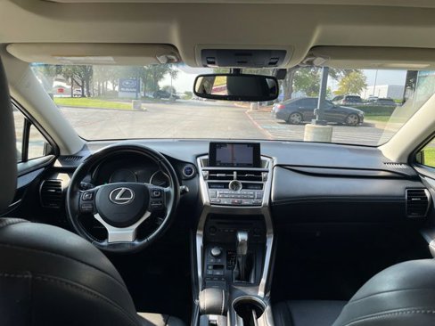 Used 2017 Lexus NX 300h AWD image 13