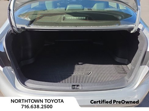 Used 2023 Toyota Corolla LE image 11