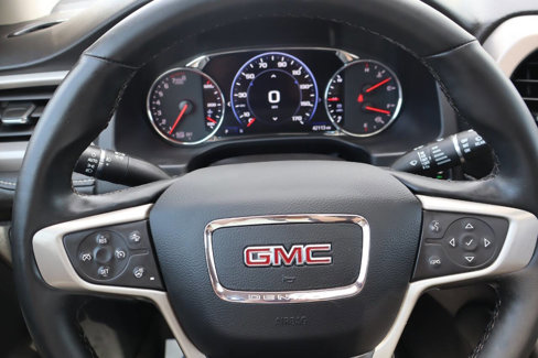 Used 2023 GMC Acadia Denali w/ Black Diamond Edition image 19