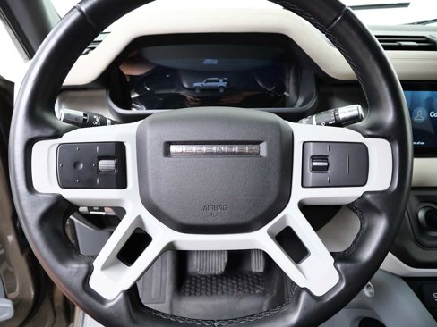 Used 2021 Land Rover Defender 110 SE image 24