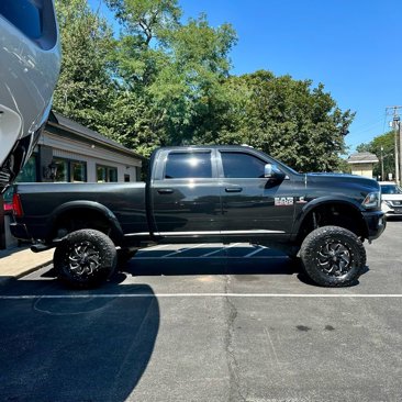 Used 2018 RAM 2500 Limited image 2