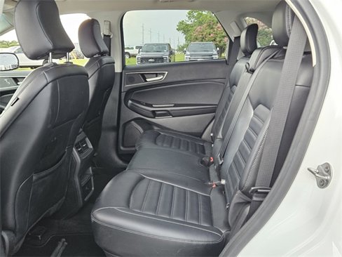 Used 2023 Ford Edge SEL image 12