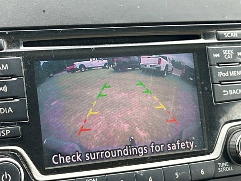 Used 2018 Nissan Frontier SV image 20