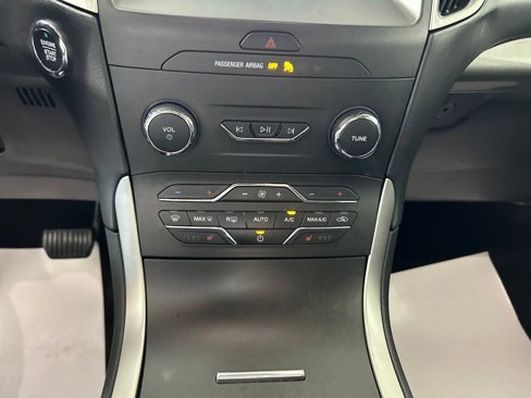 Used 2020 Ford Edge SEL w/ Convenience Package image 25