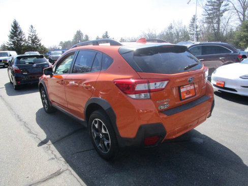 Used 2018 Subaru Crosstrek 2.0i Premium w/ Eyesight System image 4