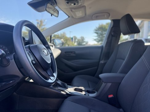 Used 2024 Toyota Corolla LE image 16