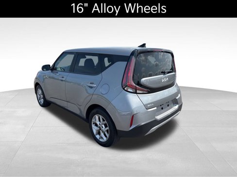 Certified 2023 Kia Soul LX w/ LX Technology Package image 10