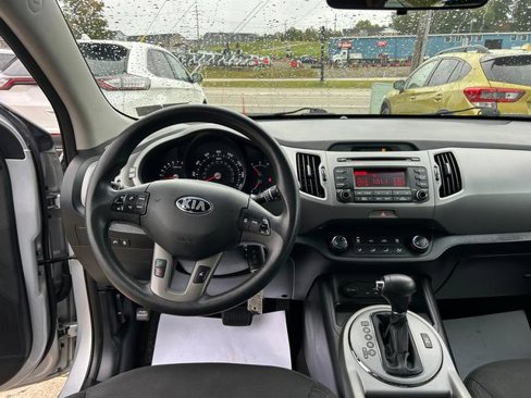 Used 2016 Kia Sportage LX image 11