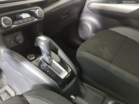 Used 2020 Nissan Kicks SV image 19