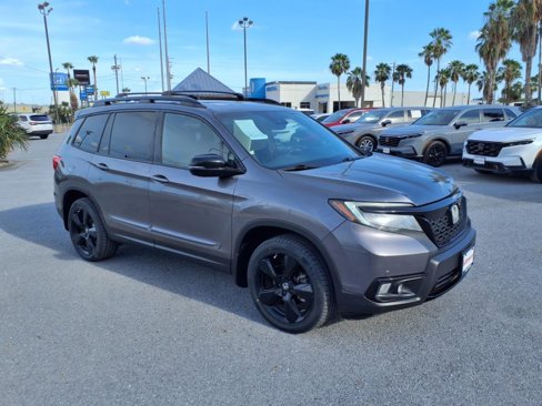 Certified 2021 Honda Passport Elite image 2