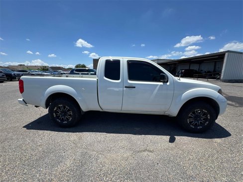 Used 2017 Nissan Frontier SV image 8