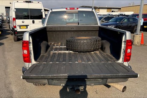 Used 2011 Chevrolet Silverado 2500 LT w/ Interior Plus Package image 21