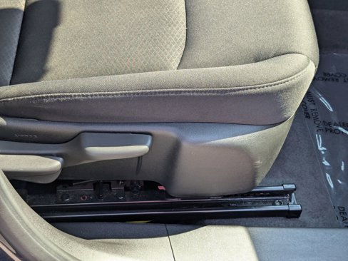 Used 2023 Chevrolet Malibu LT image 37