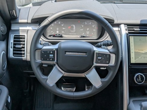 Certified 2024 Land Rover Discovery Dynamic SE image 19