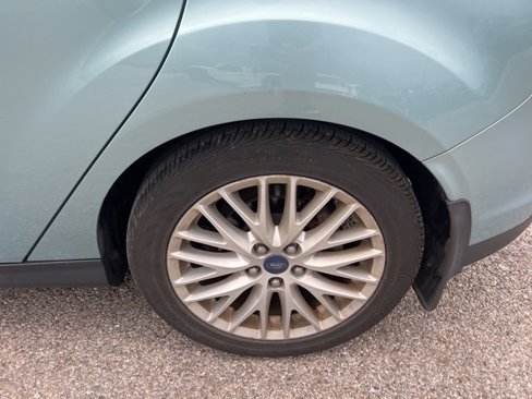 Used 2012 Ford Focus SEL image 5