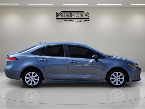 Used 2024 Toyota Corolla LE image 4