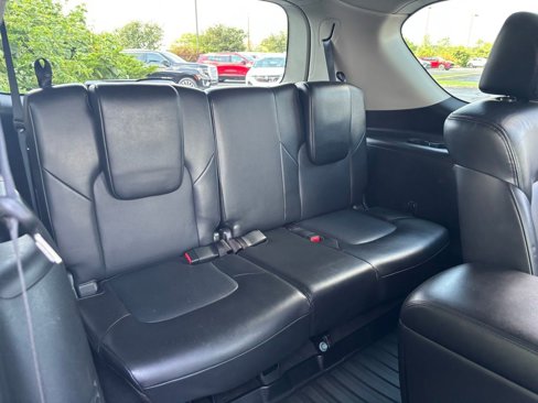 Used 2021 Nissan Armada SL w/ Captain's Chairs Package image 19
