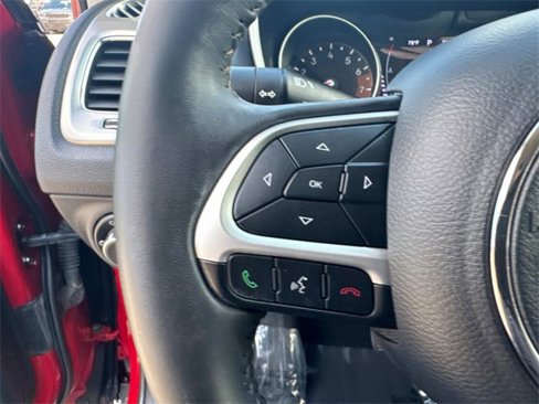 Used 2018 Jeep Compass Latitude image 29
