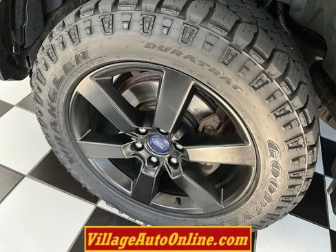 Used 2015 Ford F150 XLT w/ Equipment Group 302A Luxury image 9