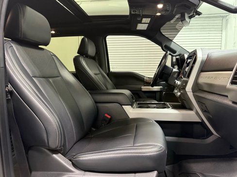 Used 2022 Ford F250 Lariat w/ Lariat Ultimate Package image 30