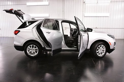 Used 2022 Chevrolet Equinox LT image 31