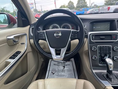Used 2013 Volvo S60 T5 image 3