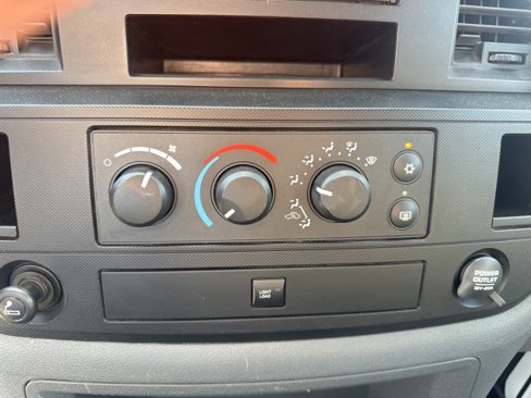 Used 2008 Dodge Ram 2500 Truck ST image 14