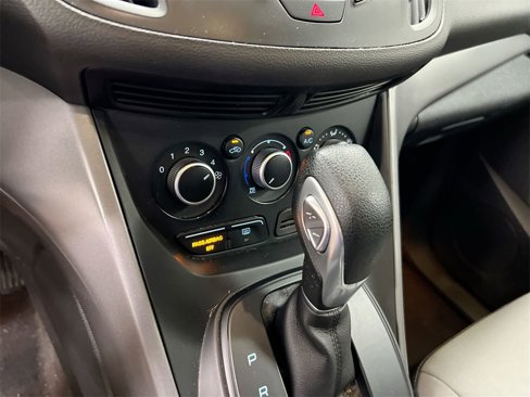 Used 2015 Ford Escape SE image 14