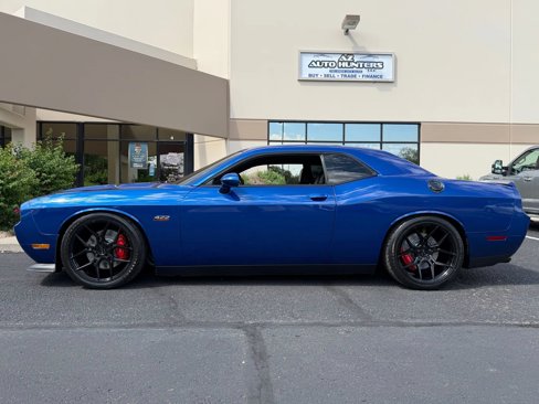 Used 2012 Dodge Challenger SRT8 w/ Premium Sound Group image 6