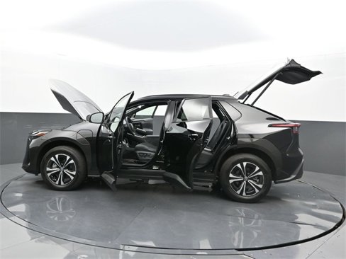 Used 2025 Toyota bZ4X AWD image 33