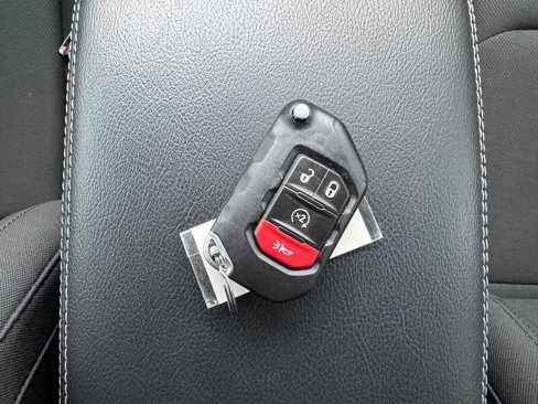 Used 2021 Jeep Wrangler Unlimited Sahara image 35