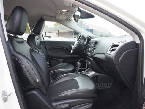 Used 2018 Jeep Compass Latitude w/ Cold Weather Group image 25