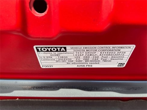Certified 2019 Toyota Camry SE w/ Convenience Package image 21