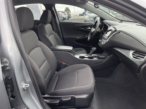 Used 2024 Chevrolet Malibu LT image 25