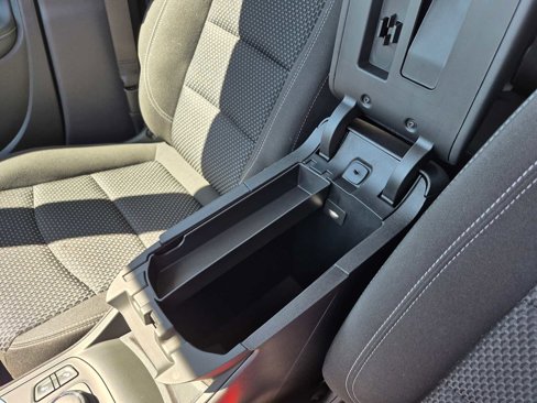 Used 2024 GMC Terrain SLE w/ Driver Convenience Package image 21