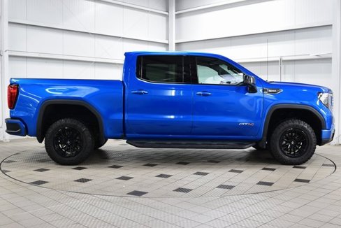Used 2023 GMC Sierra 1500 AT4 w/ Technology Package image 8