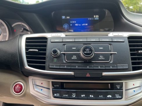 Used 2013 Honda Accord EX image 26