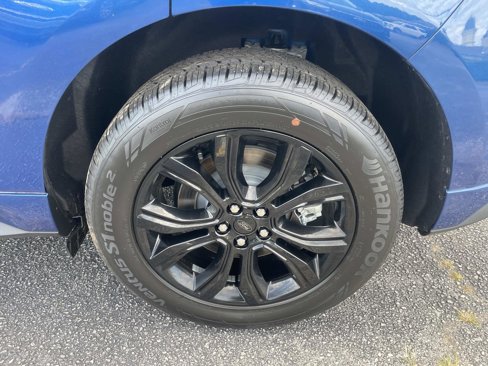 Used 2024 Ford Edge SE w/ Black Appearance Package image 10