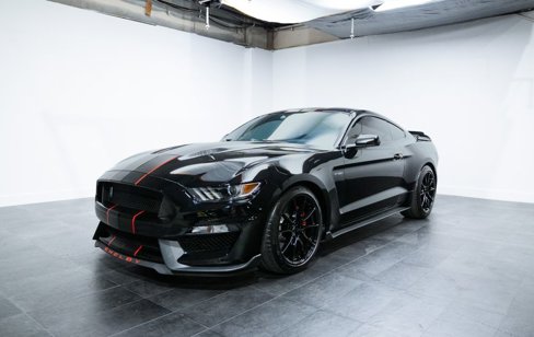 Used 2020 Ford Mustang Shelby GT350 w/ Technology Package image 1