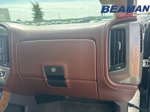 Used 2014 Chevrolet Silverado 1500 High Country w/ High Country Premium Package image 21