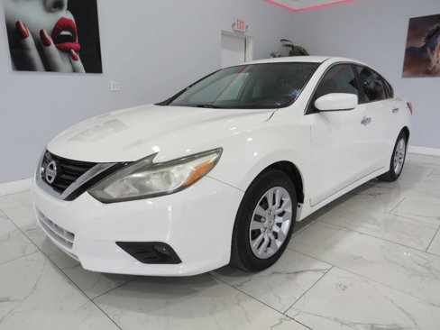 Used 2016 Nissan Altima 2.5 S w/ Power Driver Seat Package image 8