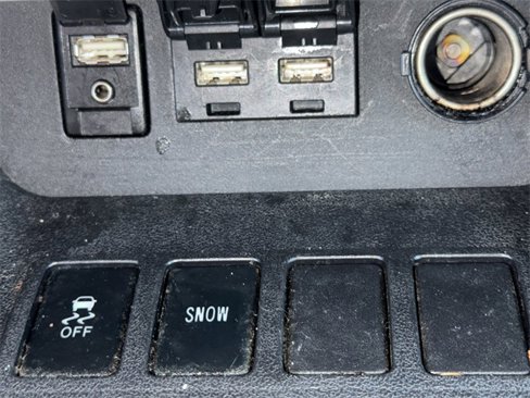 Used 2019 Toyota Highlander XLE image 18