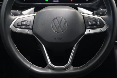 Used 2022 Volkswagen Taos S w/ IQ Drive S Package image 17
