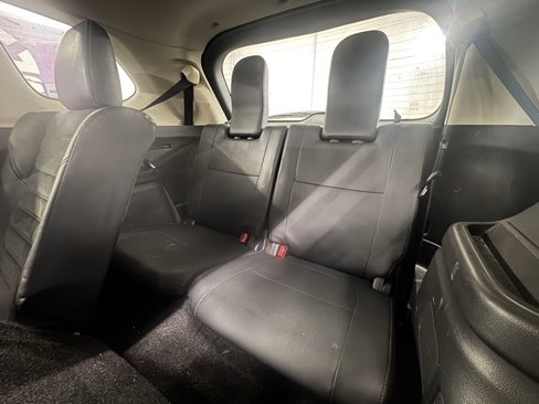 Used 2020 Mitsubishi Outlander SE image 9