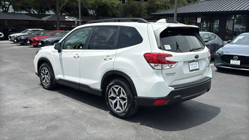 Used 2020 Subaru Forester Premium image 6