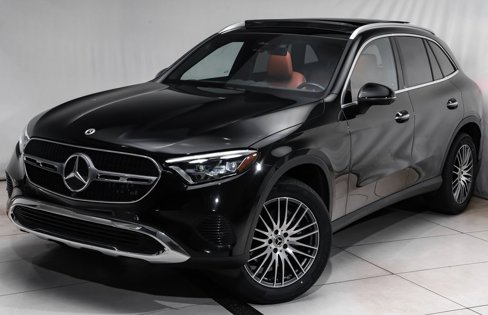Used 2024 Mercedes-Benz GLC 300 4MATIC image 1