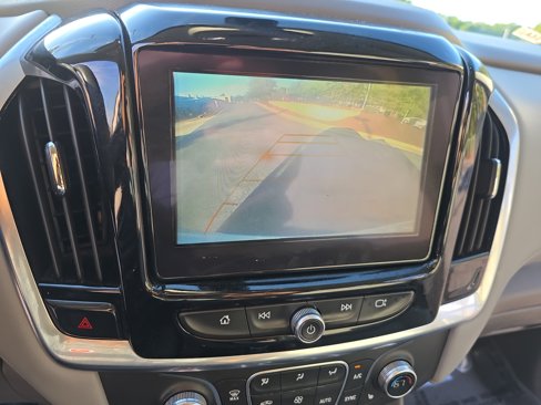 Used 2019 Chevrolet Traverse LT image 25